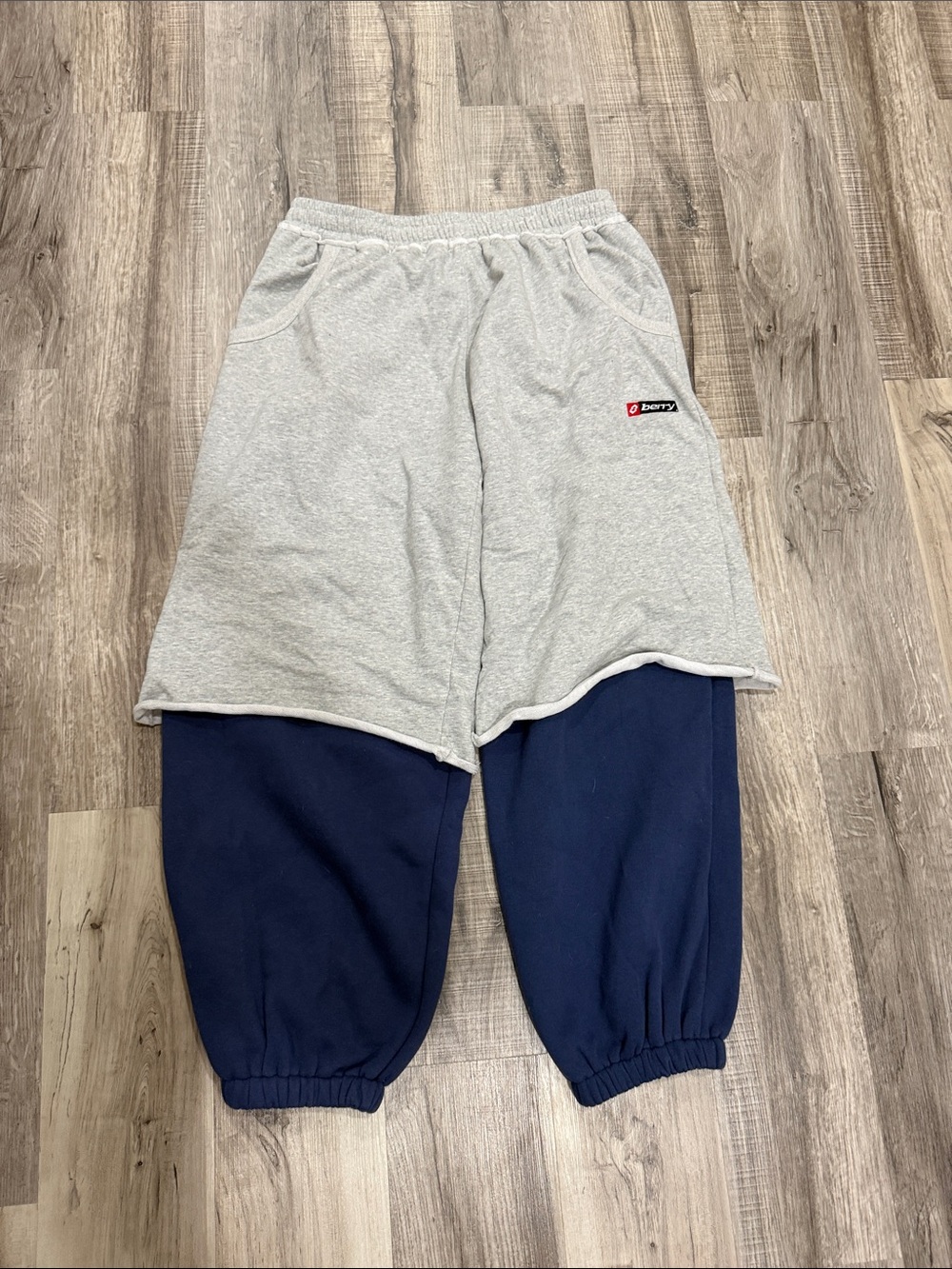 Gv Gallery Grey and Navy Two-Tone Sweatpants
